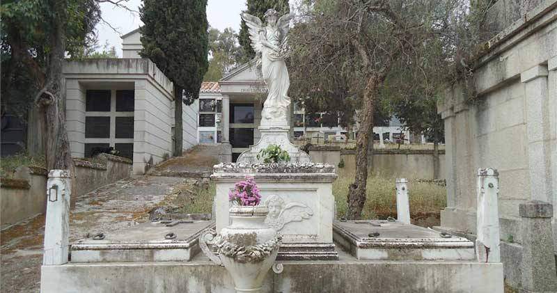 Capilla del Cementerio (Cáceres)