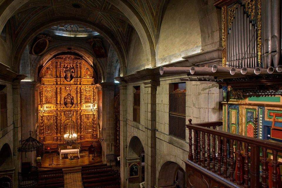 Colegiata de Santa María la Mayor (Pravia)