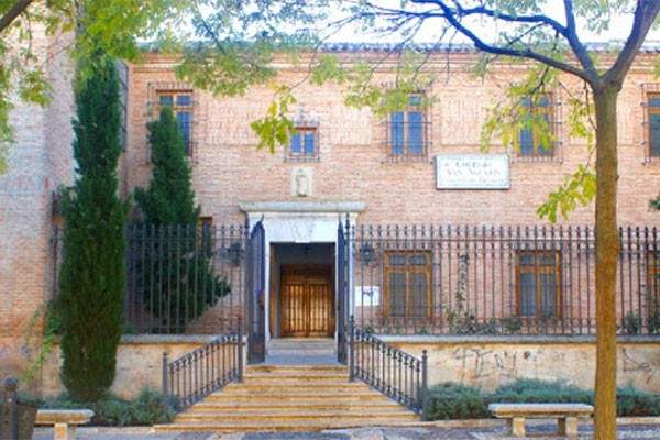 Colegio San Agustín (Agustinas) (Valdepeñas)