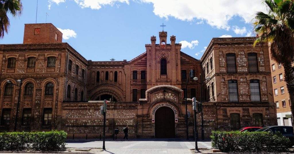 Convent de les Darderes (Barcelona)