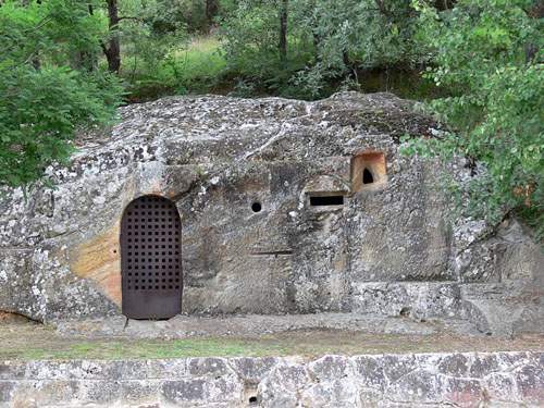 Ermita rupestre de la Virgen del Carmen (Cadalso)