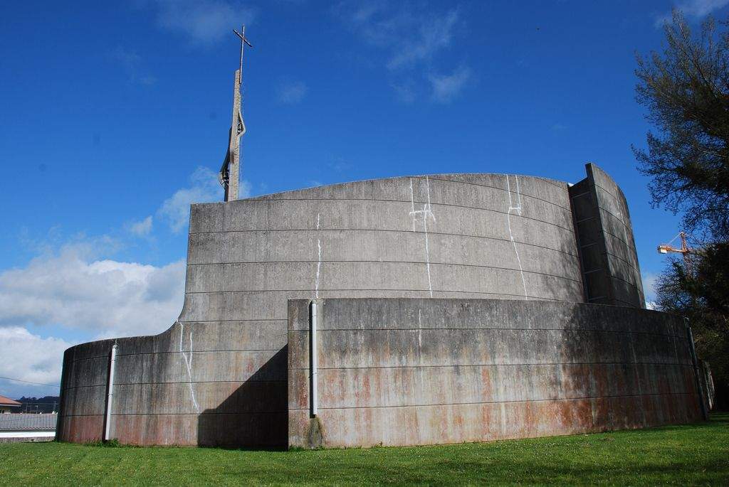 Iglesia Nueva de Santa Cruz (Santa Cruz de Oleiros)