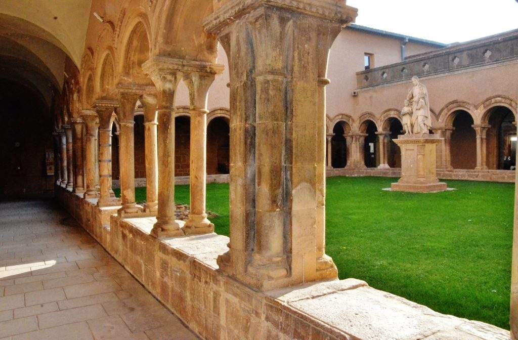 Monestir de Santa Maria de Bellpuig de les Avellanes (Os de Balaguer)