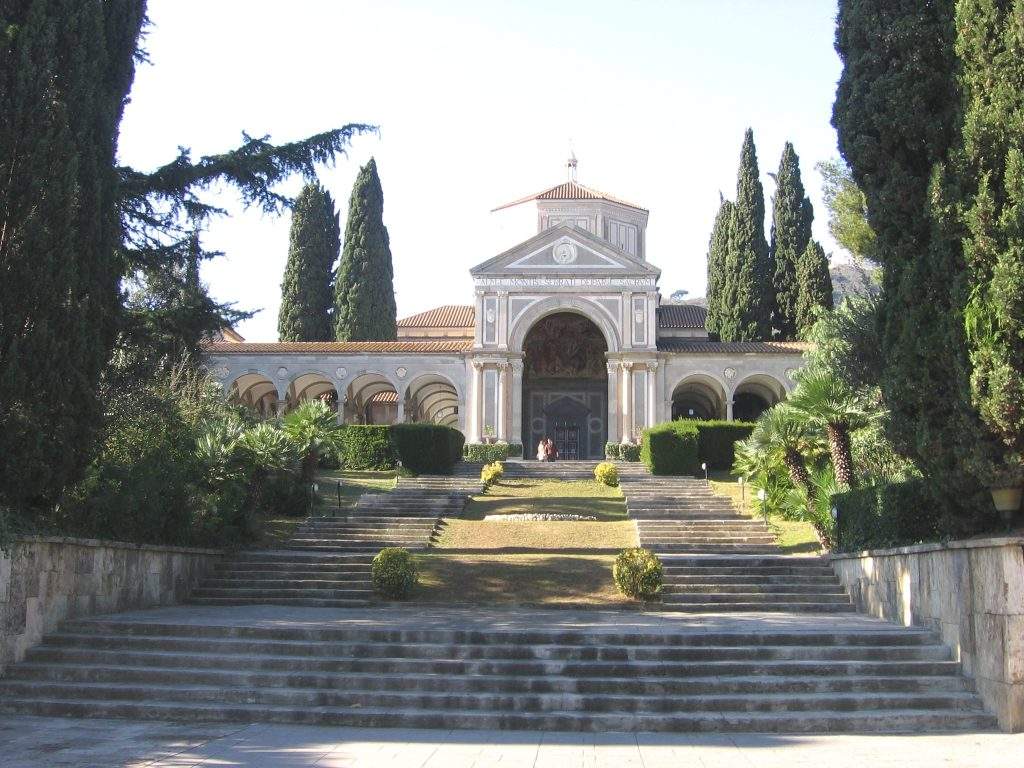 Parroquia de Maria Reina (Iglesia de Santa Maria de Montserrat de Pedralbes) (Barcelona)