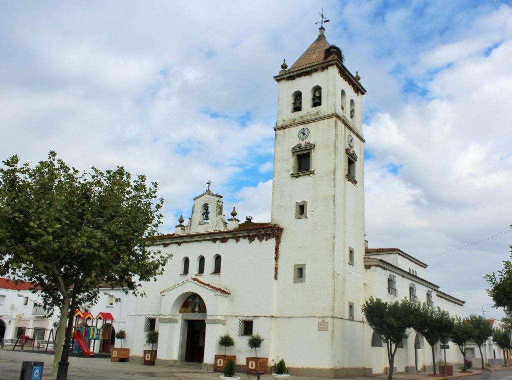 Parroquia de Nuestra Señora de la Soledad (Guadiana del Caudillo)