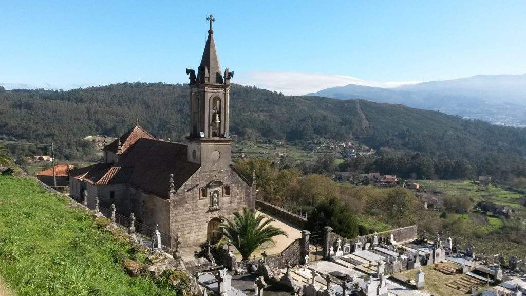Parroquia de San Cristóbal de Mourentan (Arbo)