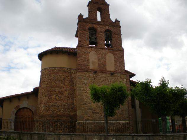 Parroquia de San Miguel Arcángel (Navatejera)