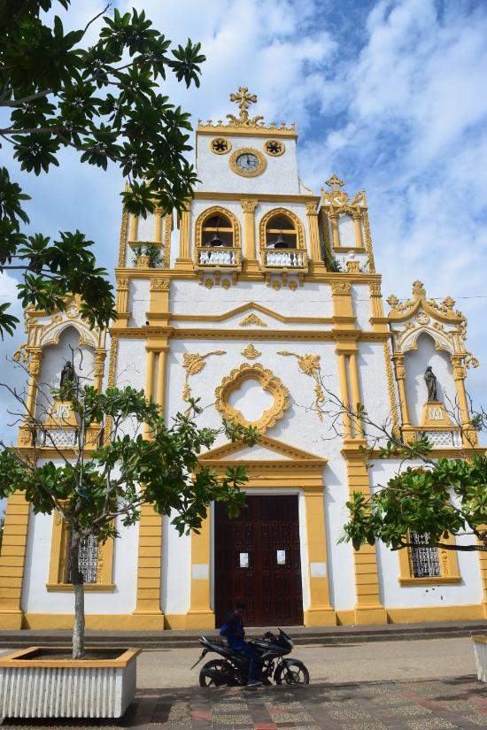 Parroquia de la Santa Cruz (Santa Cruz)