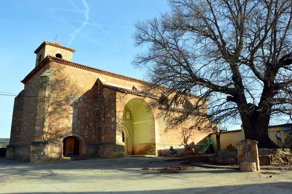 Parroquia de los Santos Martires Fabián y Sebastián (Alobras)