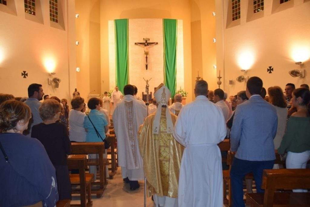 Parroquia del Ave María y San Luis (Dos Hermanas)