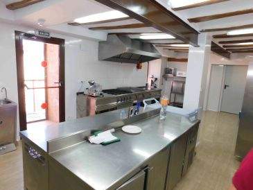 Residencia de Mayores de Albarracín (IASS) (Albarracín)